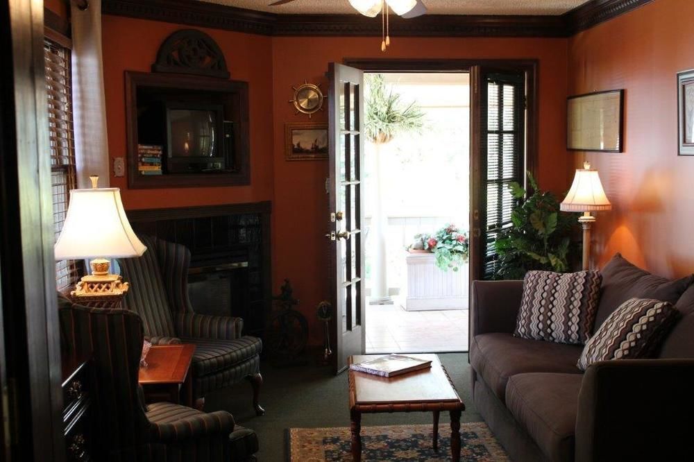 Williamsburg Sampler B & B 외부 사진